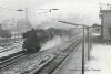 01 073 in Wiesbaden-Schierstein am 03.02.1962 mit einem Eilzug Richtung Koblenz